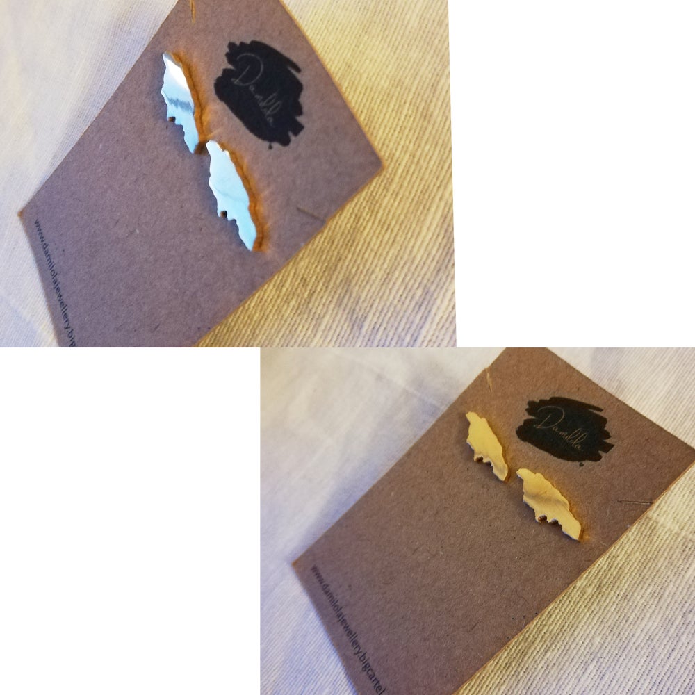 Jamaica studs/dangly - ‘Land We Love’