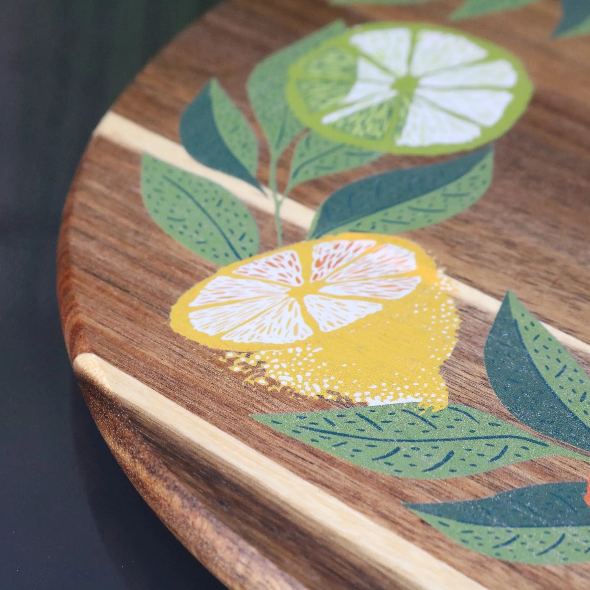 Saitras 35cm Wooden Lazy Susan with Vibrant Citrus Design