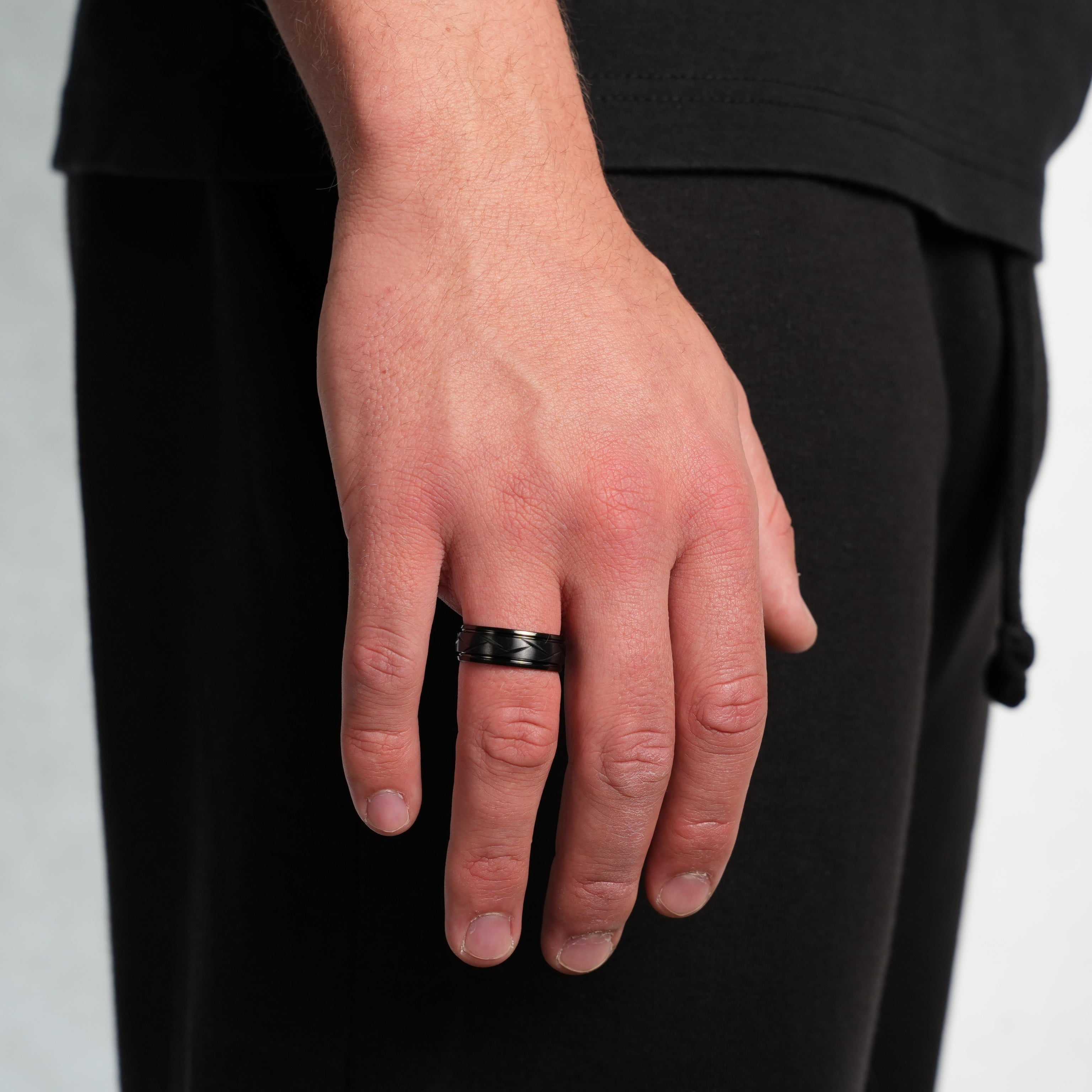 Tread Ring (Black)