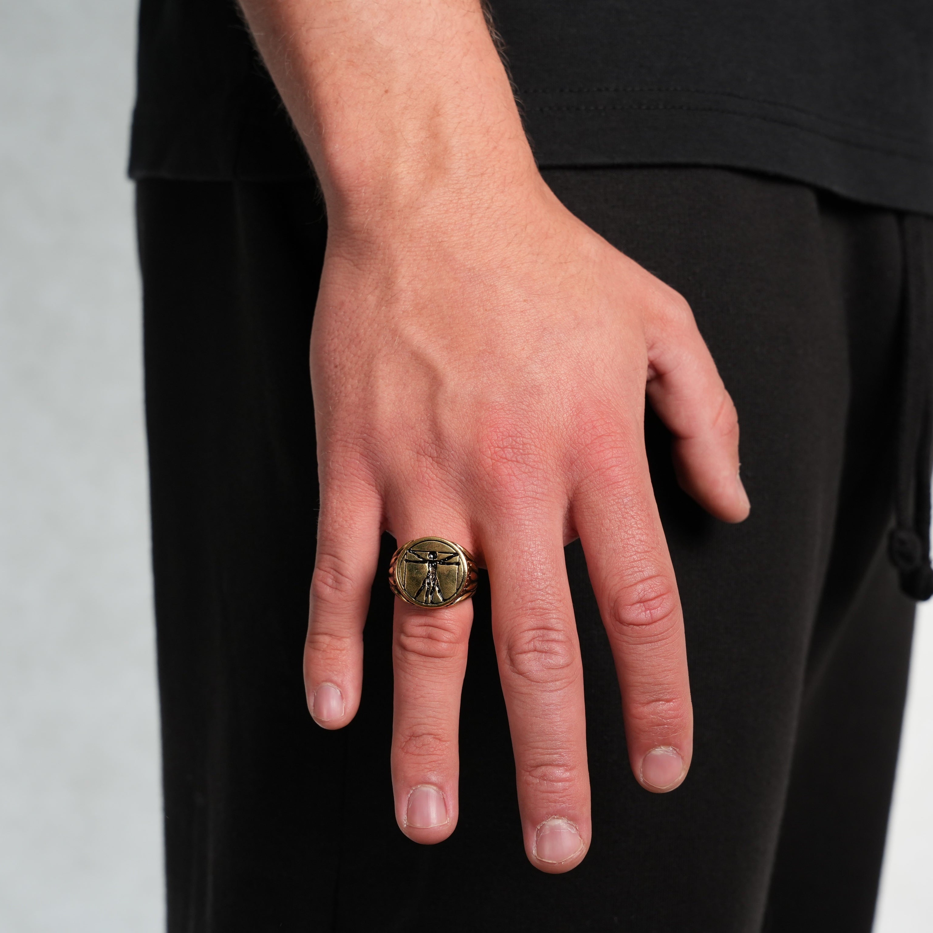 Vitruvian Signet Ring (Gold)