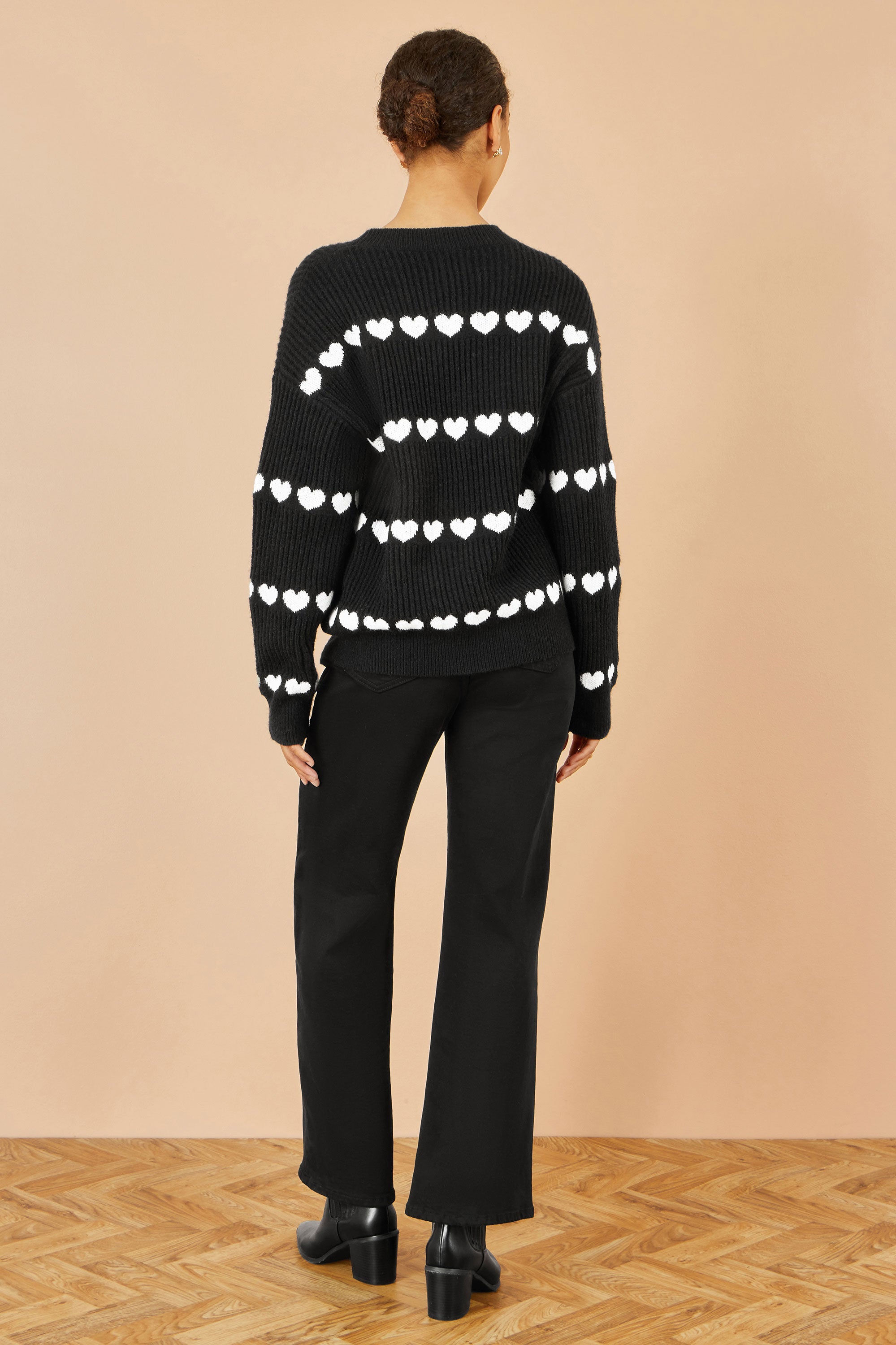 Yumi Black Knitted Jumped With Heart Stripes