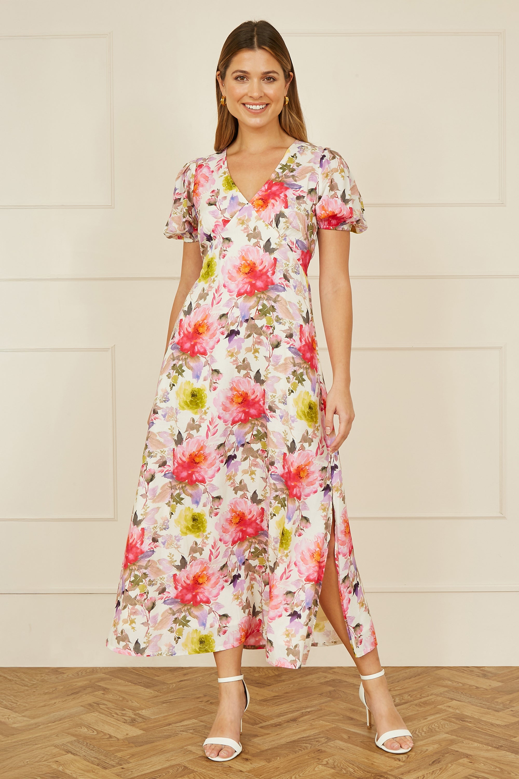 Yumi White Floral Midi Dress