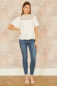 Yumi White Lace Panel Pleated Short Sleeve Top