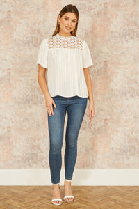 Yumi White Lace Panel Pleated Short Sleeve Top