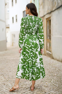 Yumi Green Abstract Print Ruched Midi Dress with Long Sleeves