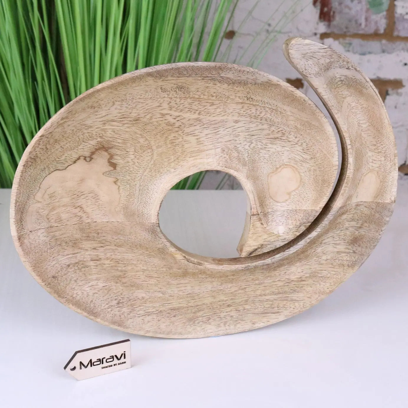 Zayana Swirl Mango Wood Serving Dish - Artisanal Centrepiece for Snacks