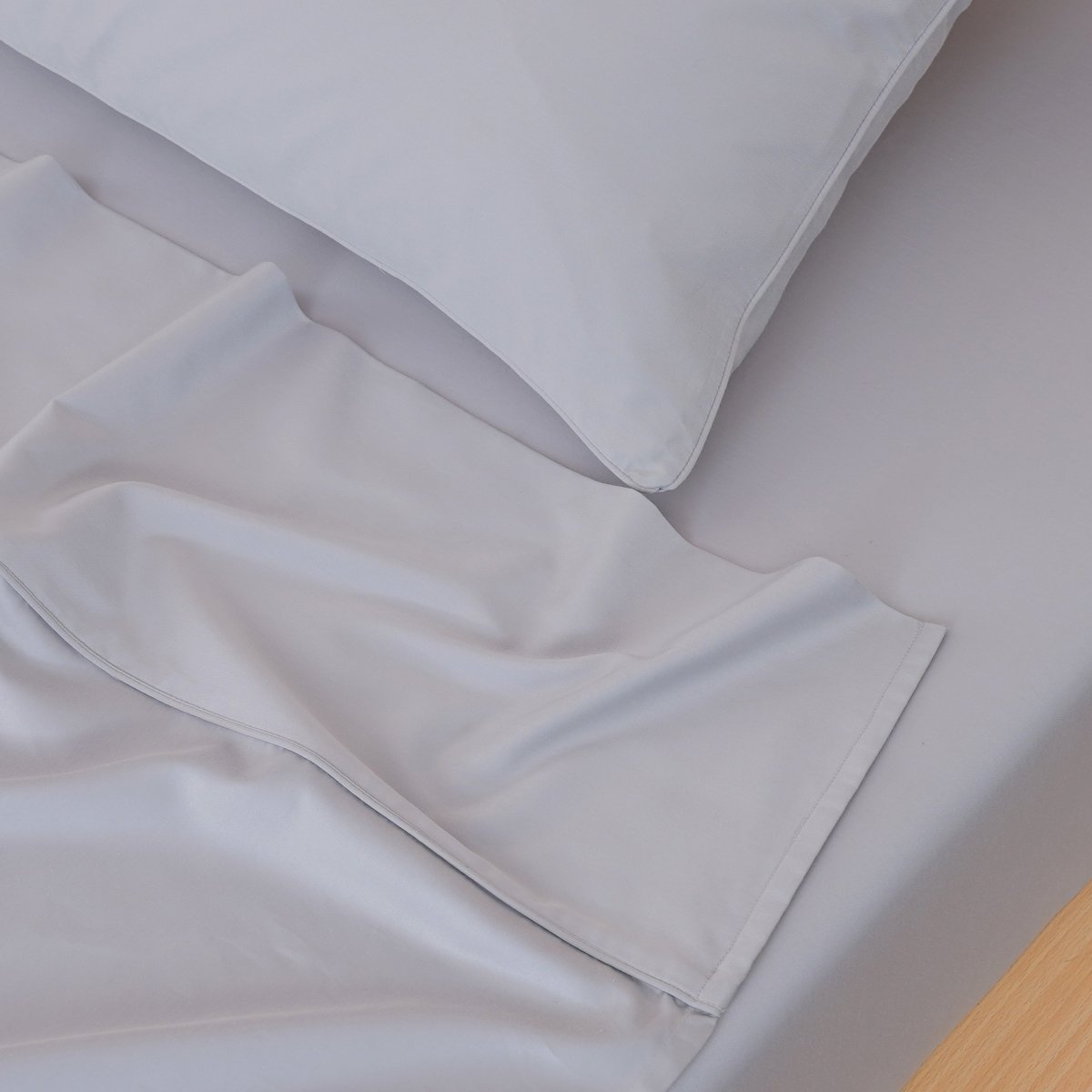 Ackly Bamboo Dove Grey Luxury Pillowcases - Pair of Silky Comfort
