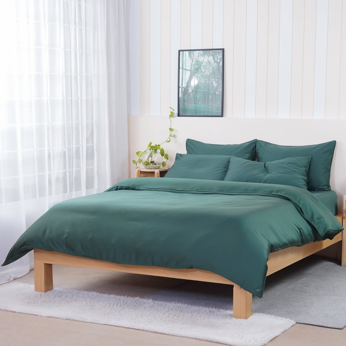Ackly Bamboo Royal Green Duvet Cover – Luxurious Comfort Redefined
