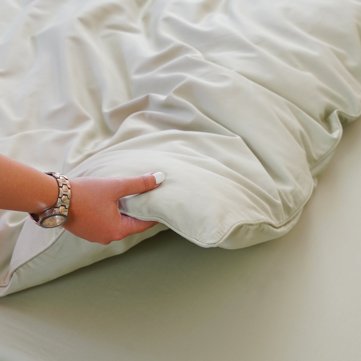 Ackly Bamboo Sage Green Luxury Duvet Cover Set