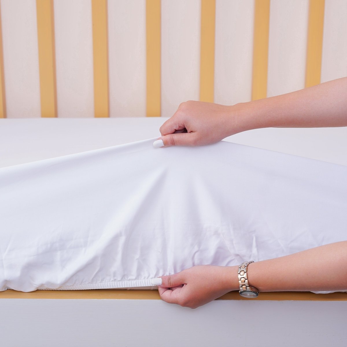 Ackly Bamboo Luxury White Cot Bed Fitted Sheet