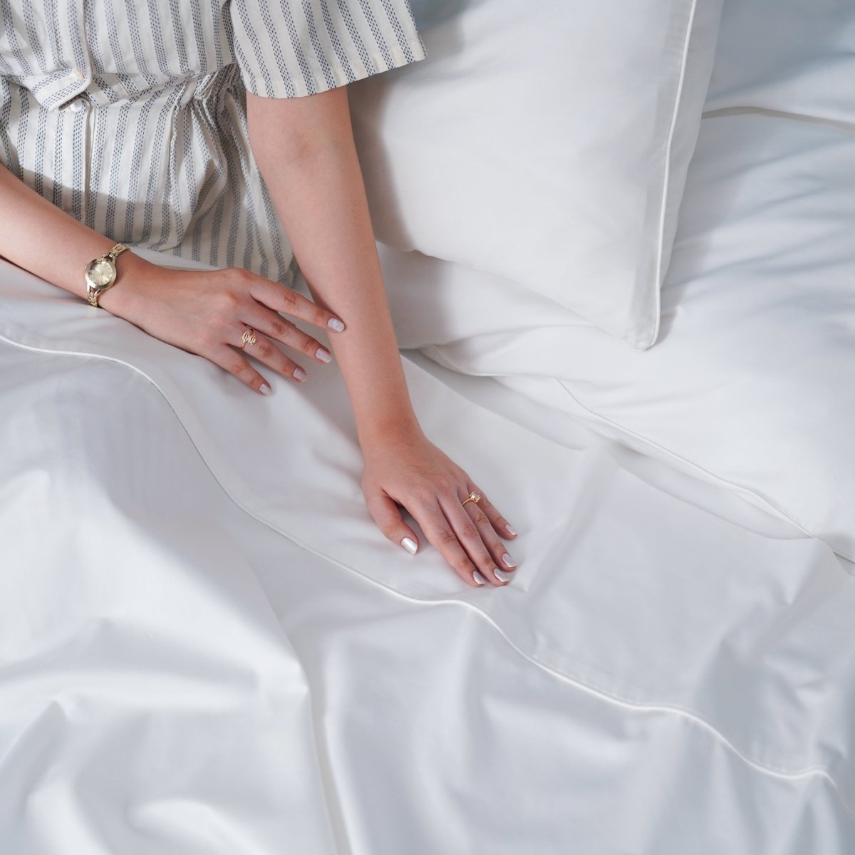 Ackly Bamboo Luxury White Flat Sheet – Silky Soft Comfort and Timeless Elegance