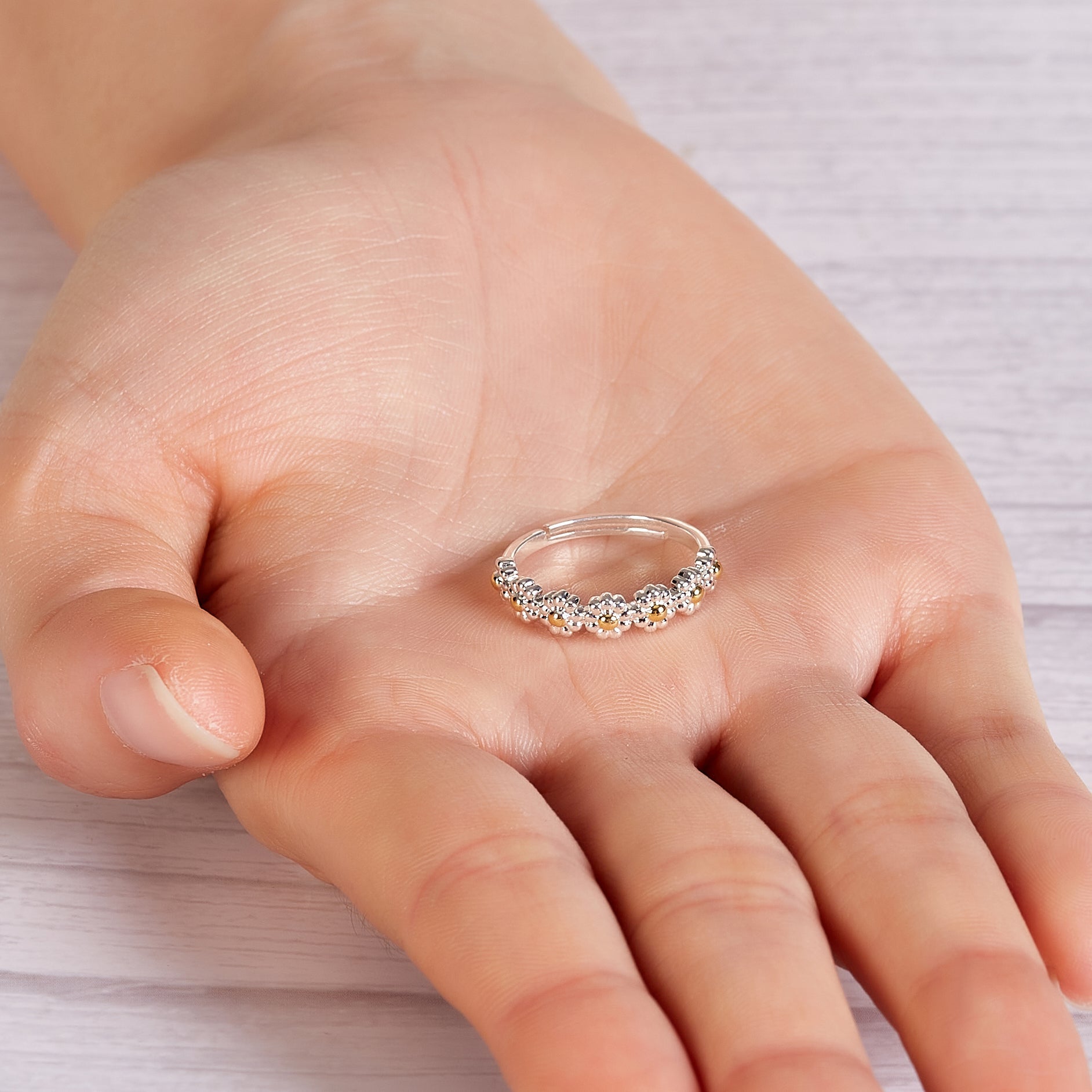 Adjustable Daisy Chain Ring