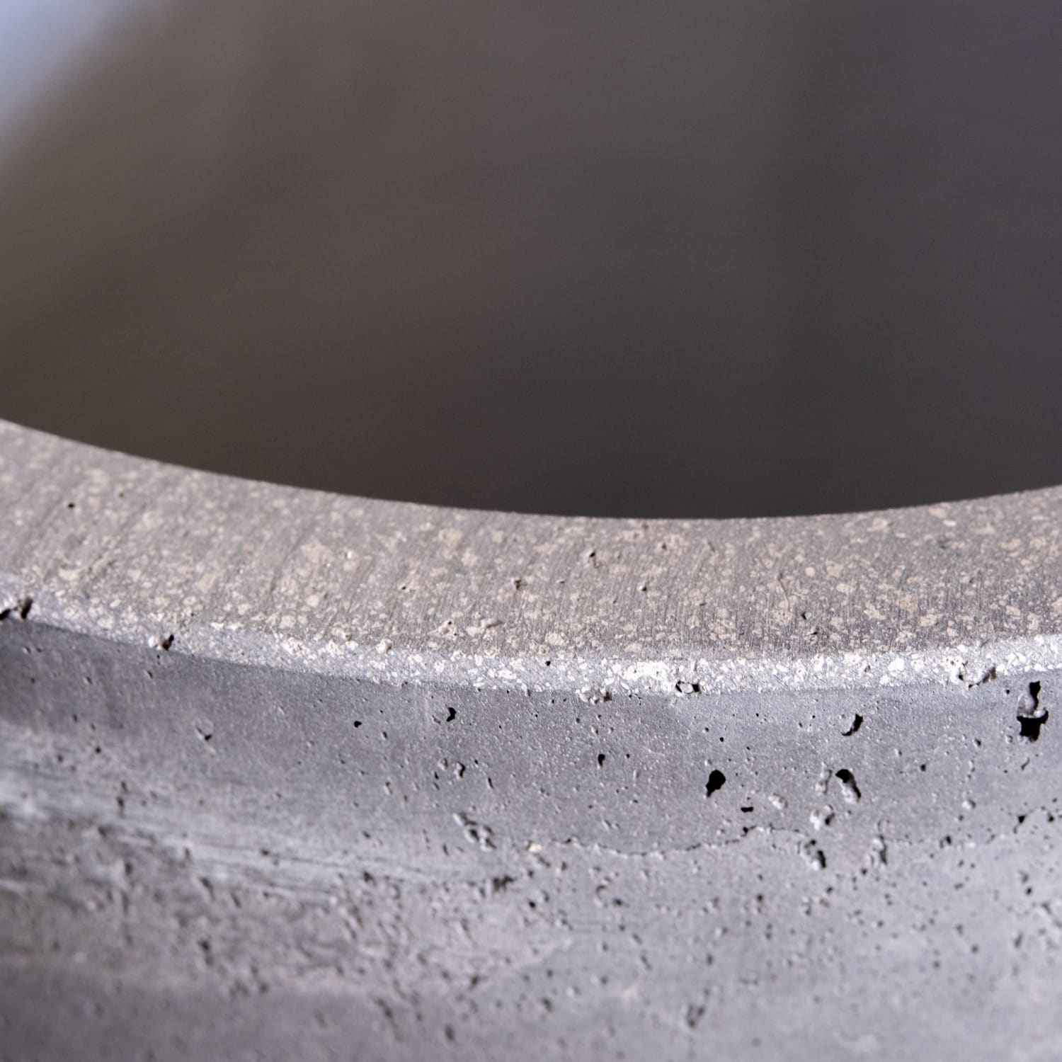 Aurella | Onyx Dusk – 85cm XXL Concrete Cylinder Planter – 365L Round Plant Pot