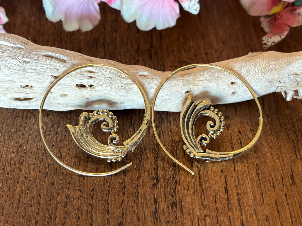 Boho Spiral Shell Hoops - Swirl-Pattern Brass Earrings with Ethnic Touch.