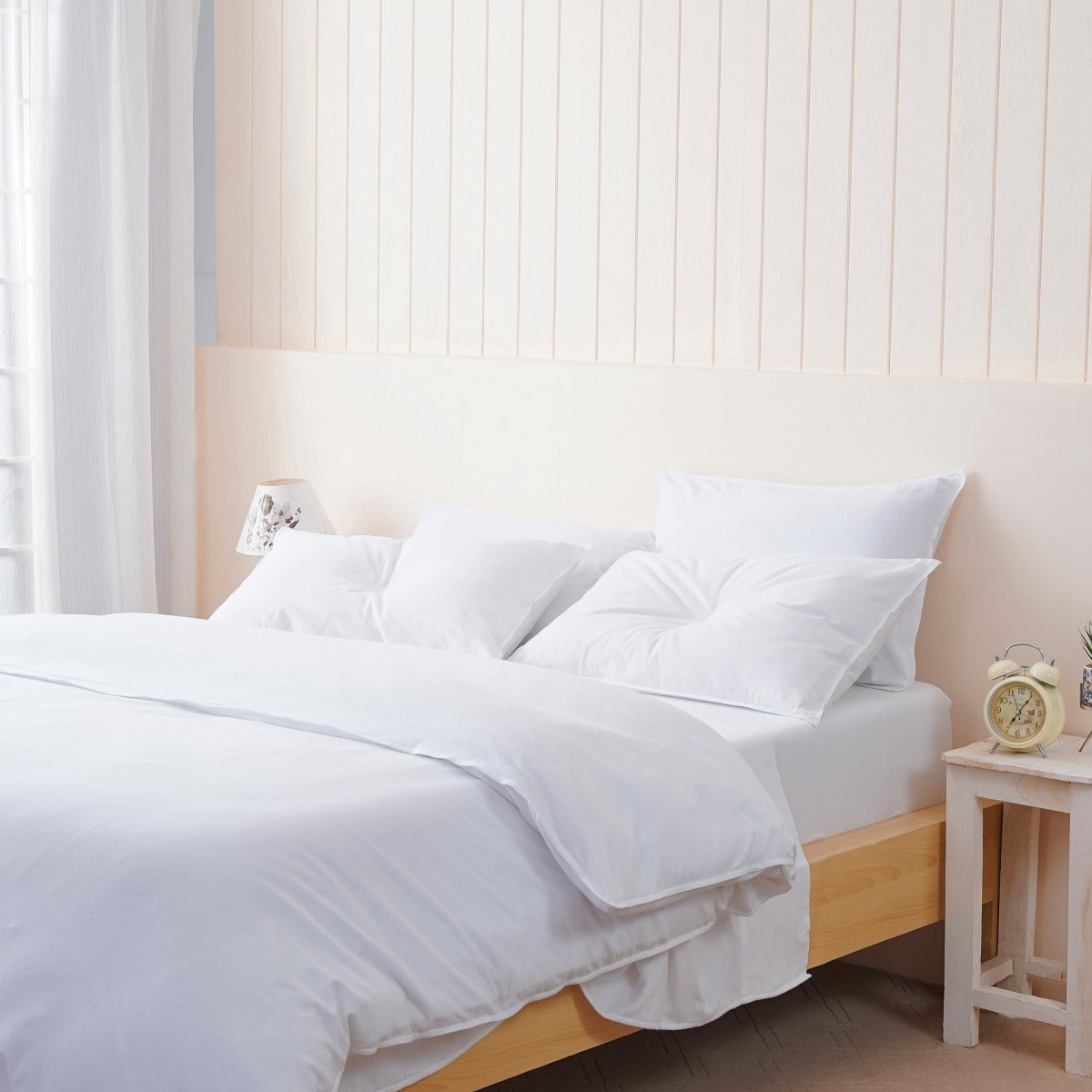 Bella Flannelette White Pillowcases - Luxuriously Soft Brushed Cotton Pair