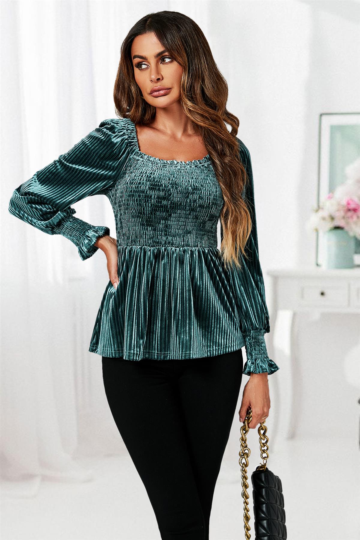 Bardot Velvet Top In Green