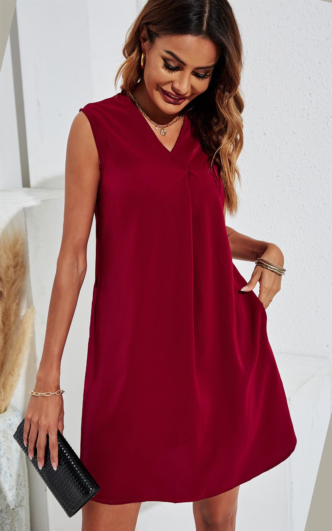 V Neck Off Shoulder Mini Smock Dress In Wine Red