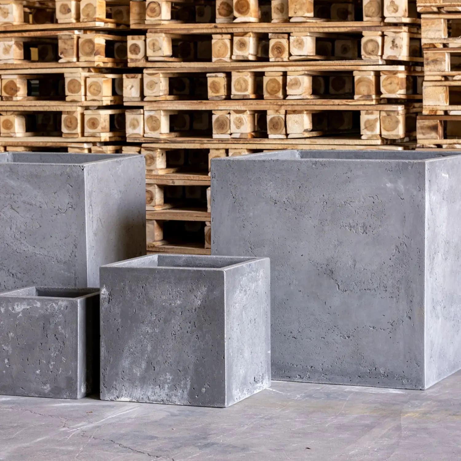 Cubrosa | Onyx Dusk – 55cm Extra Large Concrete Cube Planter – 115L Square Plant Pot