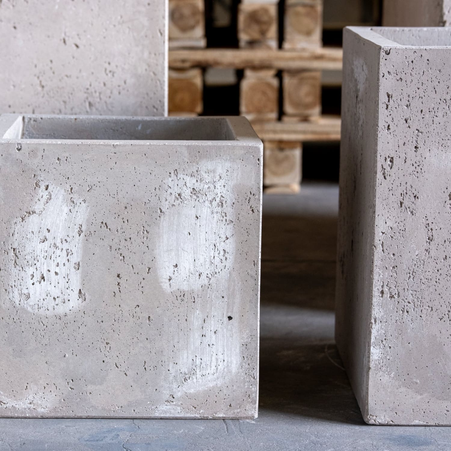 Cubrosa | Truffle – 30cm Medium Concrete Square Planter – 14L Cube Plant Pot