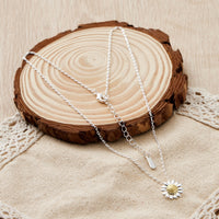 Daisy Necklace