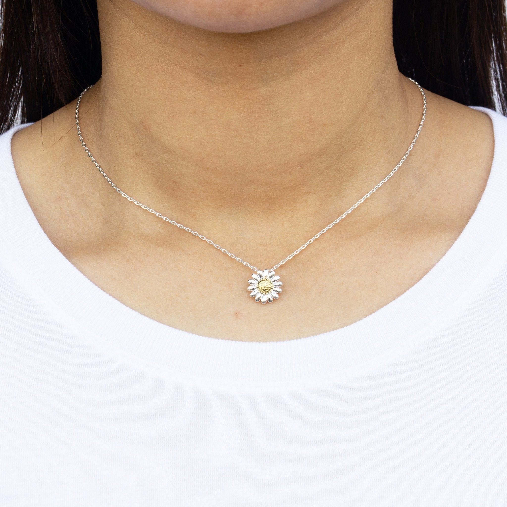 Daisy Necklace and Hoop Earrings Set