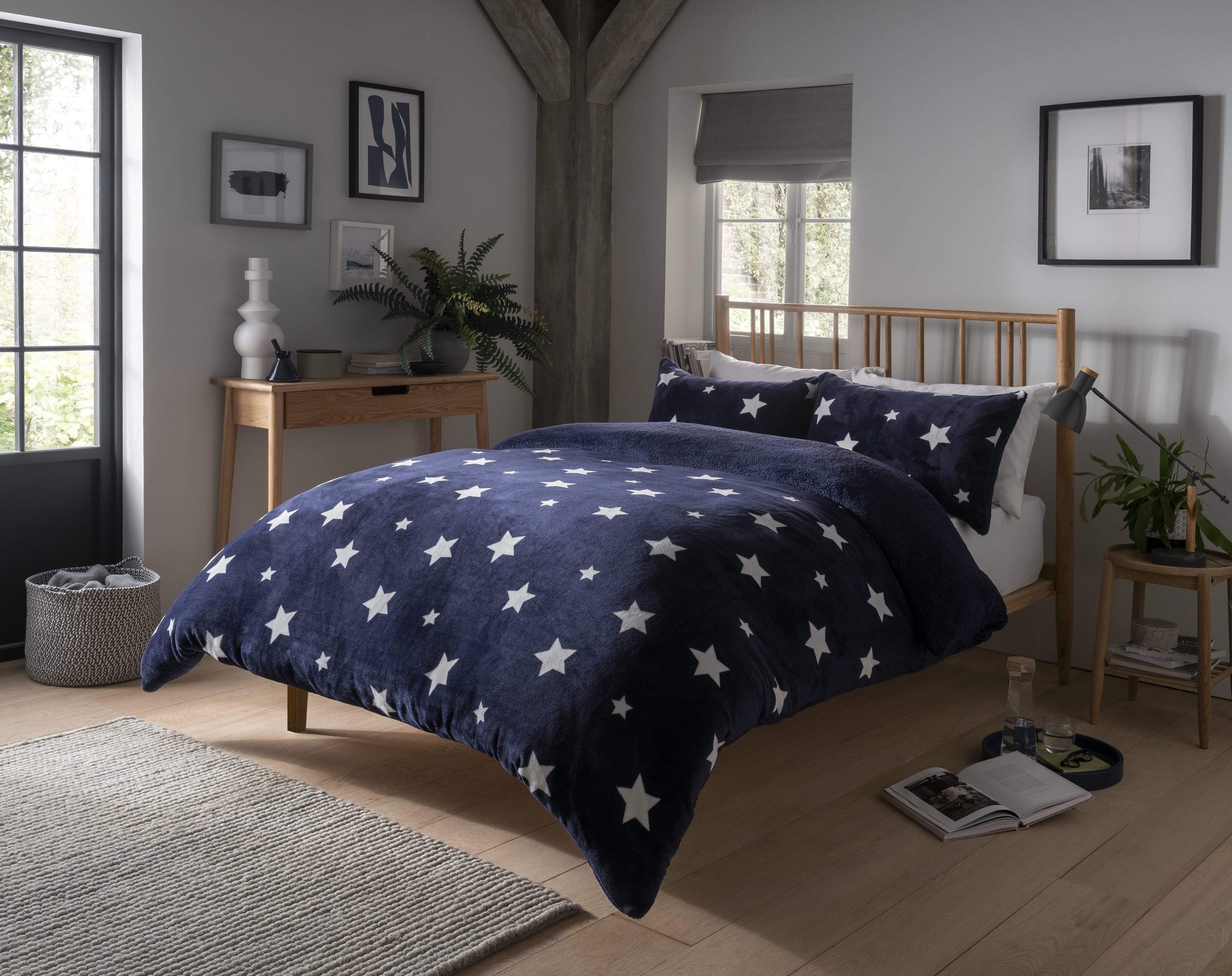 Dreamin Stars Luxurious Reversible Teddy Duvet Cover Set Super Soft Faux Fur Plush Bedding for Winter Nights Available in Single Double and King Sizes by OLIVIA ROCCO