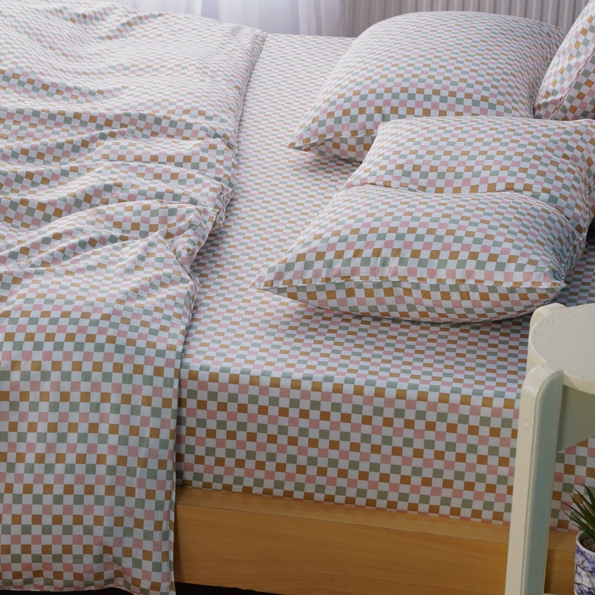Ella Cotton Gems Checkerboard Duvet Cover: A Luxurious Harmony of Comfort and Style