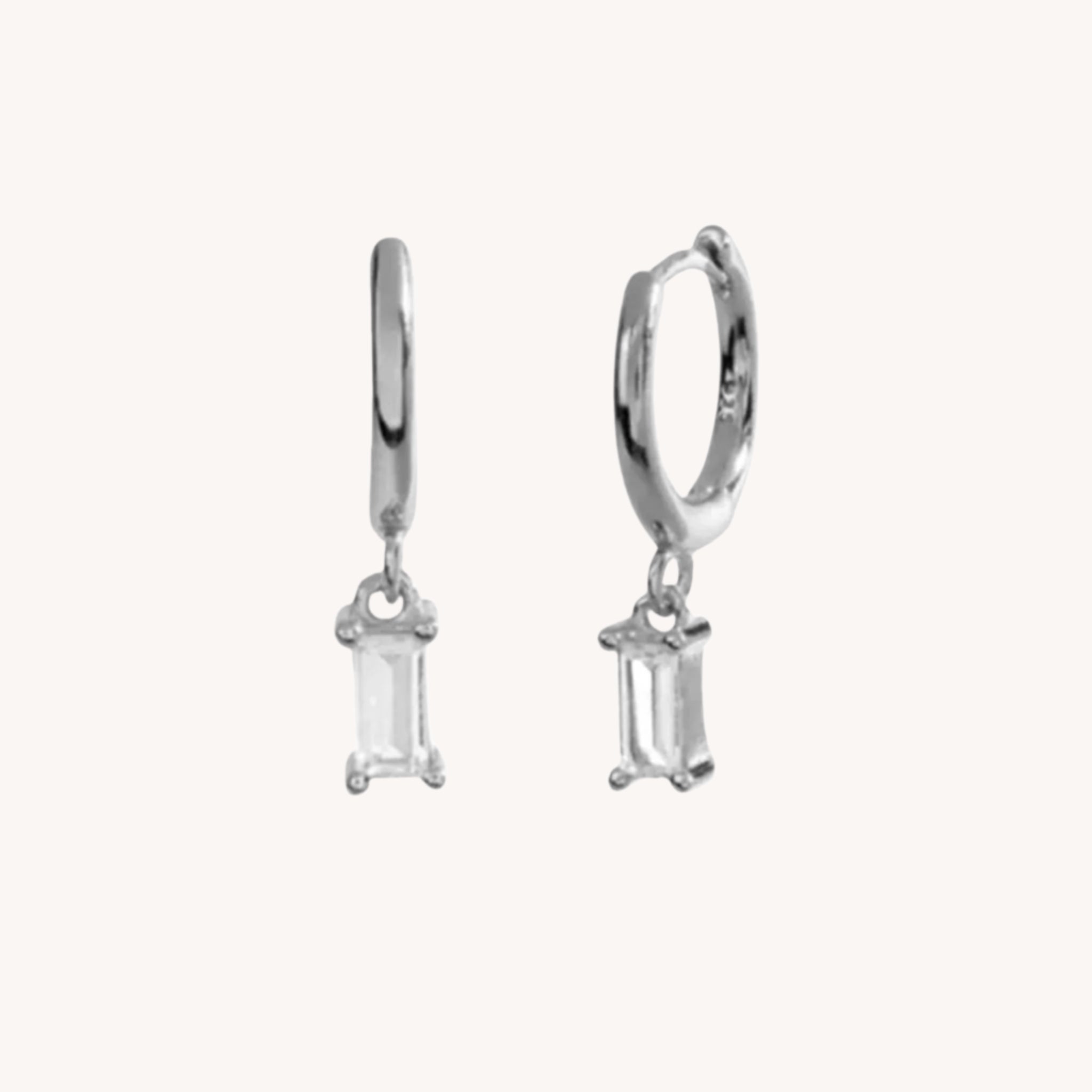 Classic Huggie hoops