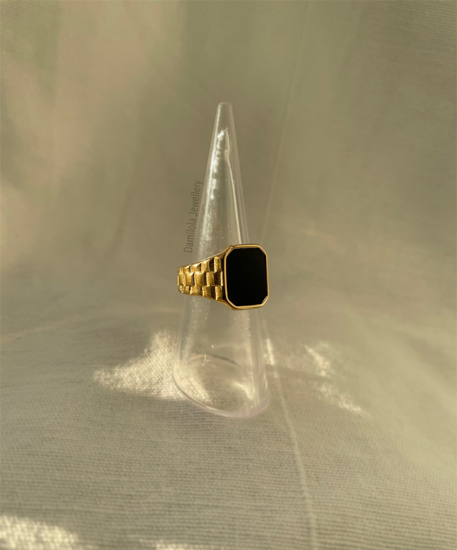 ‘Jelani’ Ring - Black/White