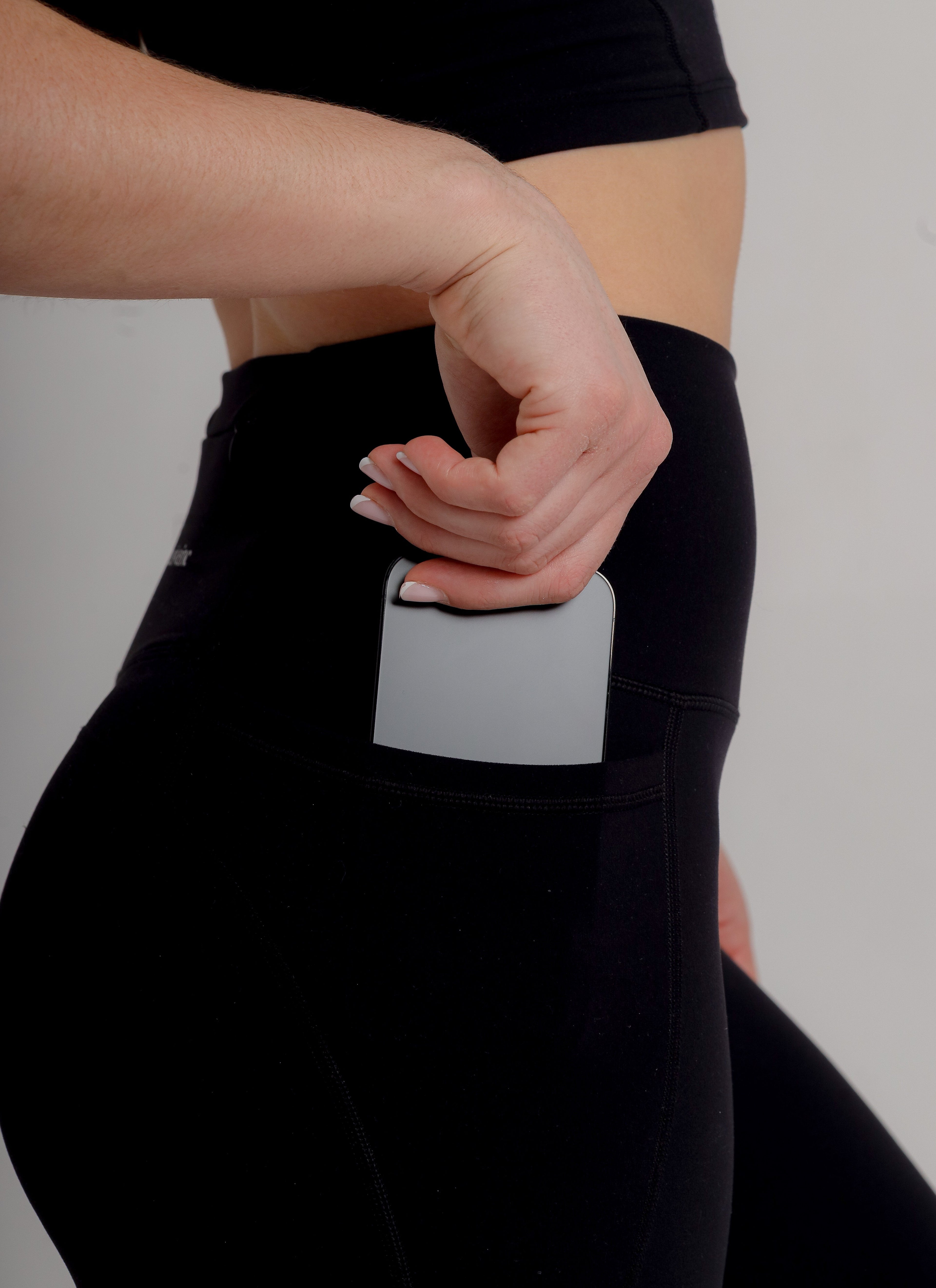 Active Black Leggings with Pockets