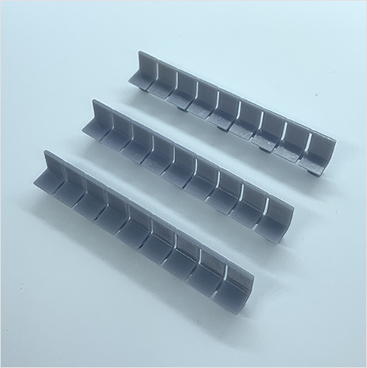 OO Scale | Ready to Paint | Station Seating - Row of 9 (3 pack)