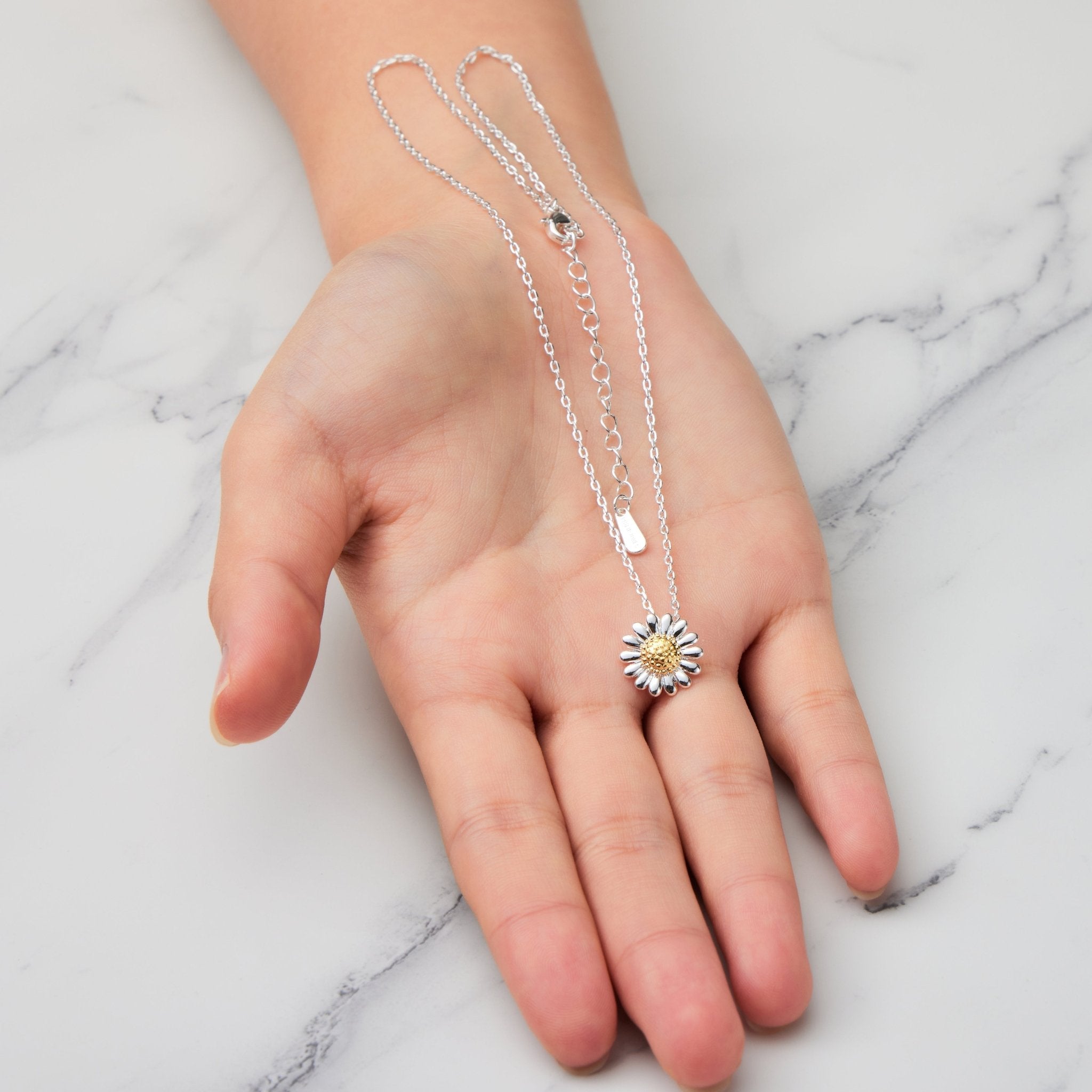 Thank You For Helping Me Grow Daisy Necklace