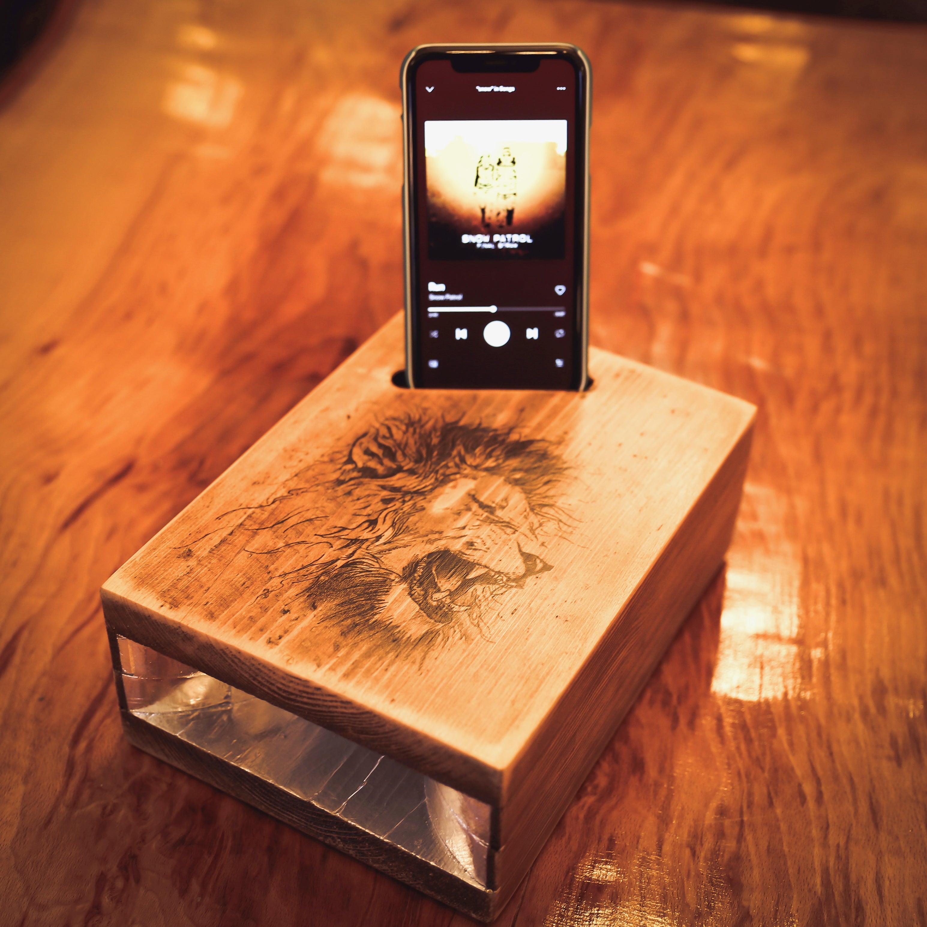 The 'Laid Back' Acoustic Speaker for smart phones