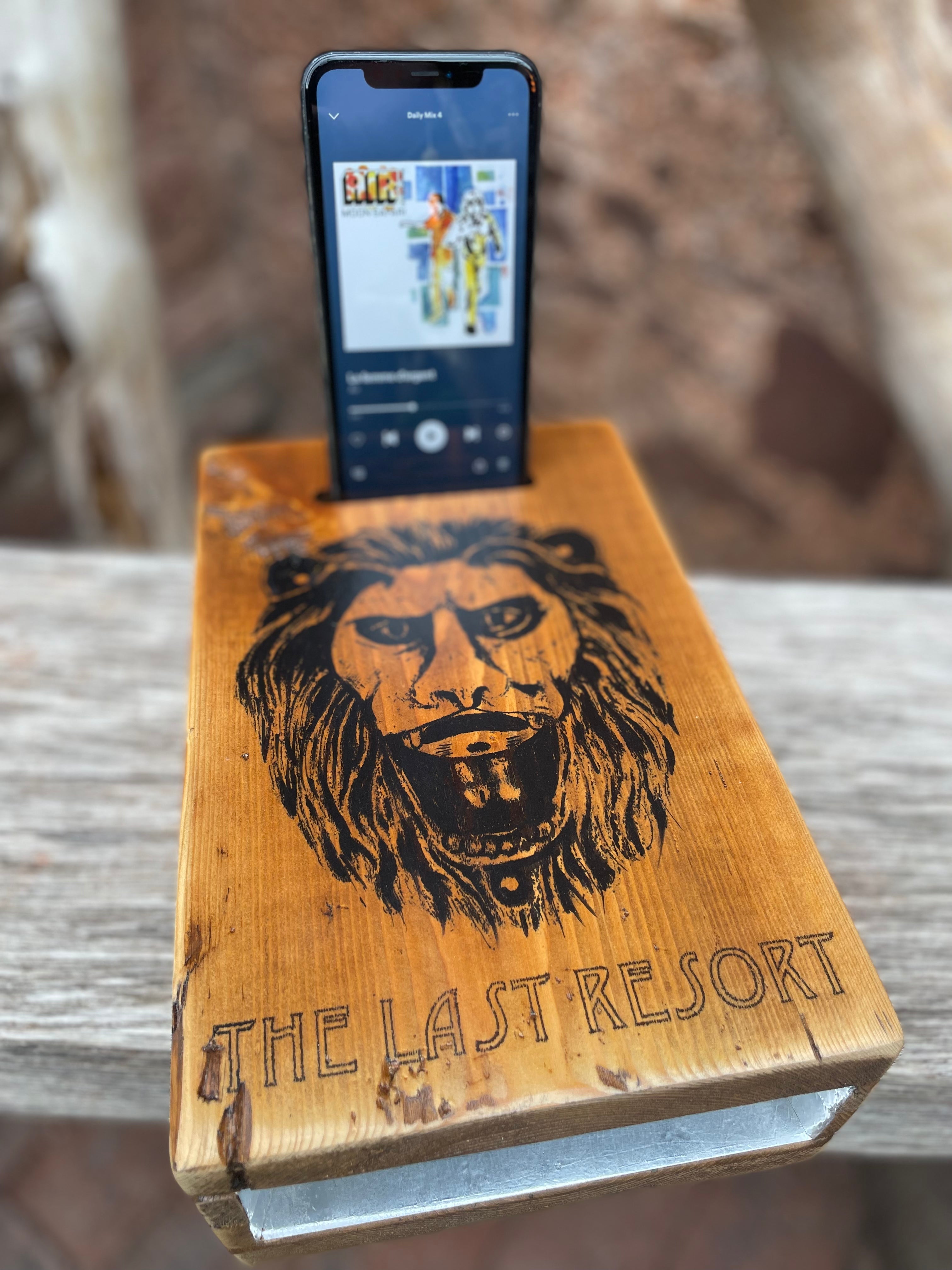 The 'Laid Back' Acoustic Speaker for smart phones