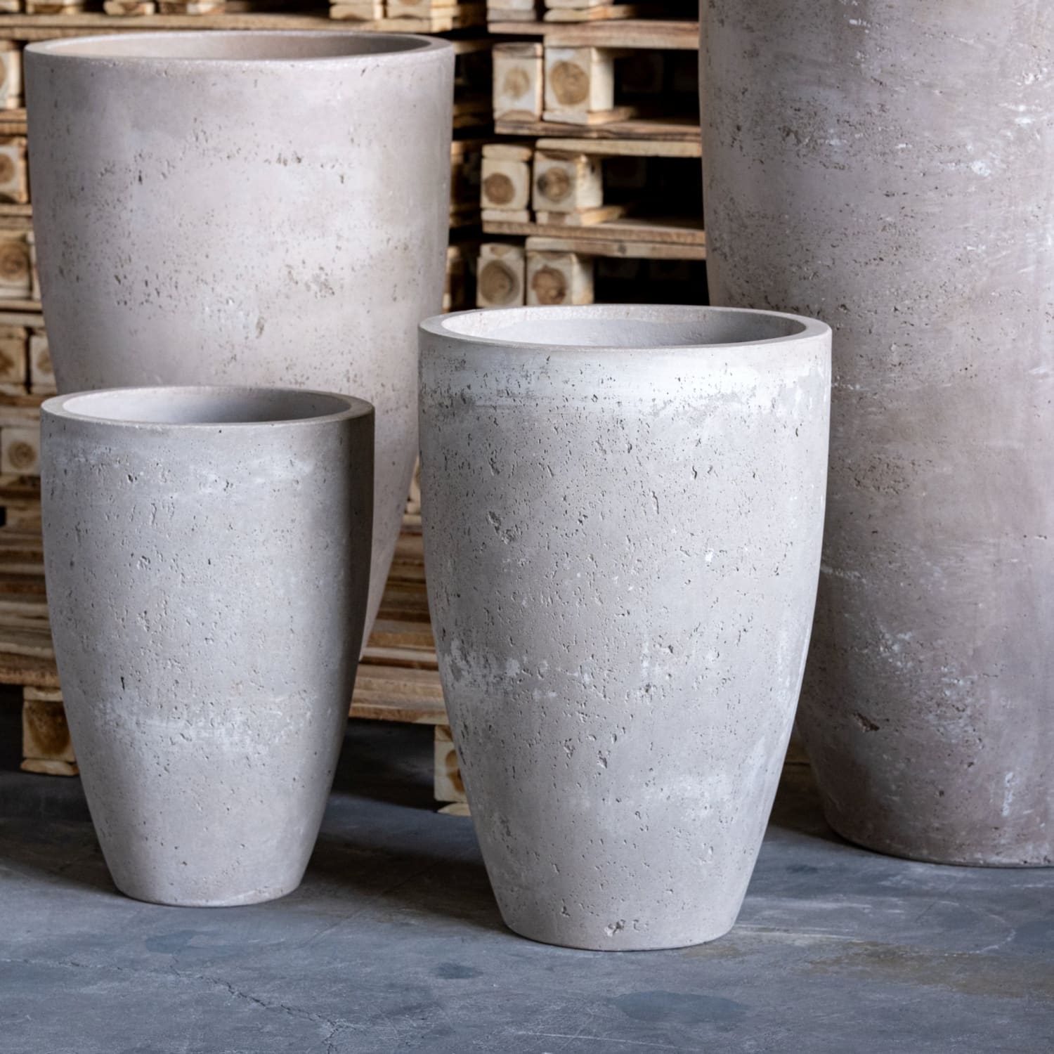 Vessara | Truffle – 100cm XXL Tall Concrete Planter – 172L Round Plant Pot