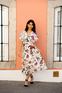 Yumi Ivory Bird and Floral Print Ruched Waist Kimono Midi Dress